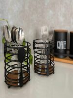 جاقاشق و چنگال فلزی با زیره چوبی