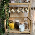 استند چوبی دو طبقه جای لیوان دار