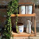 استند دو طبقه چوبی