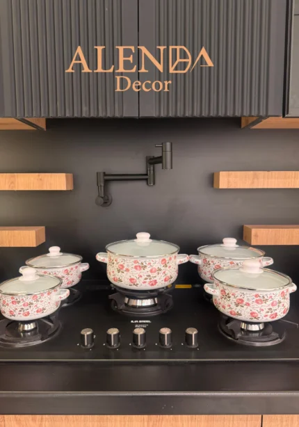 سرویس قابلمه لعابی گل‌دار صورتی